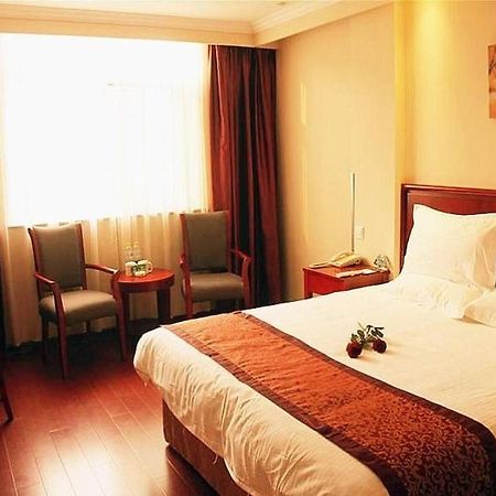 Greentree Inn Jiangsu Yancheng Dongtai Honglan Road Pedestrian Street Express Hotel Dış mekan fotoğraf